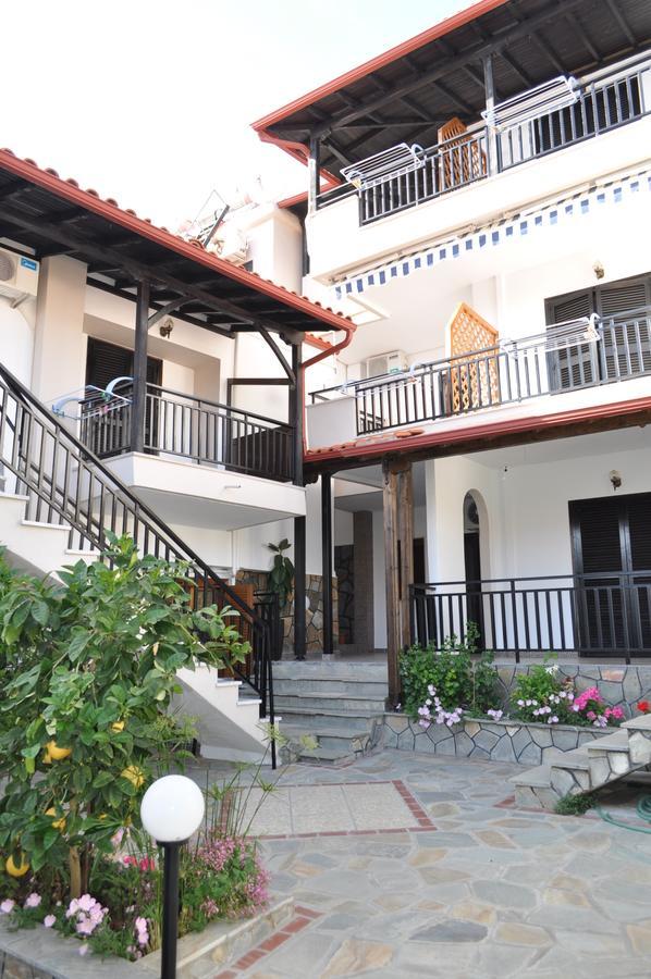 Giannis Maria Apartments Psakoudia Esterno foto